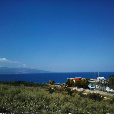 Erdeti Boutique Hotel Sarandë Habitación foto